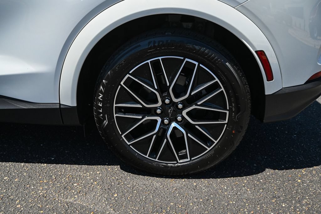 Certified 2025 Ford Mustang Mach-E Premium AWD/4WD image 13