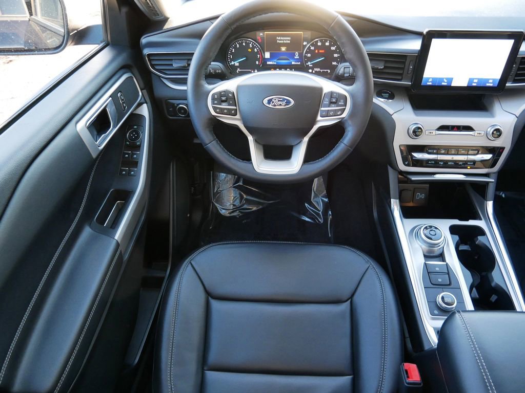 Certified 2023 Ford Explorer XLT w/ Equipment Group 202A image 12