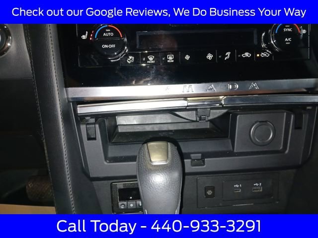 Used 2024 Nissan Armada SL w/ Captain's Chairs Package image 28