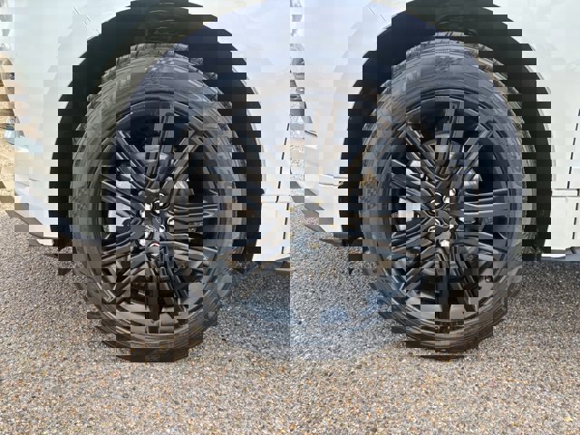 Certified 2024 Ford Edge ST-Line image 8