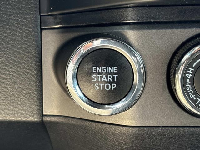 Used 2020 Toyota Tacoma TRD Sport AWD/4WD image 37