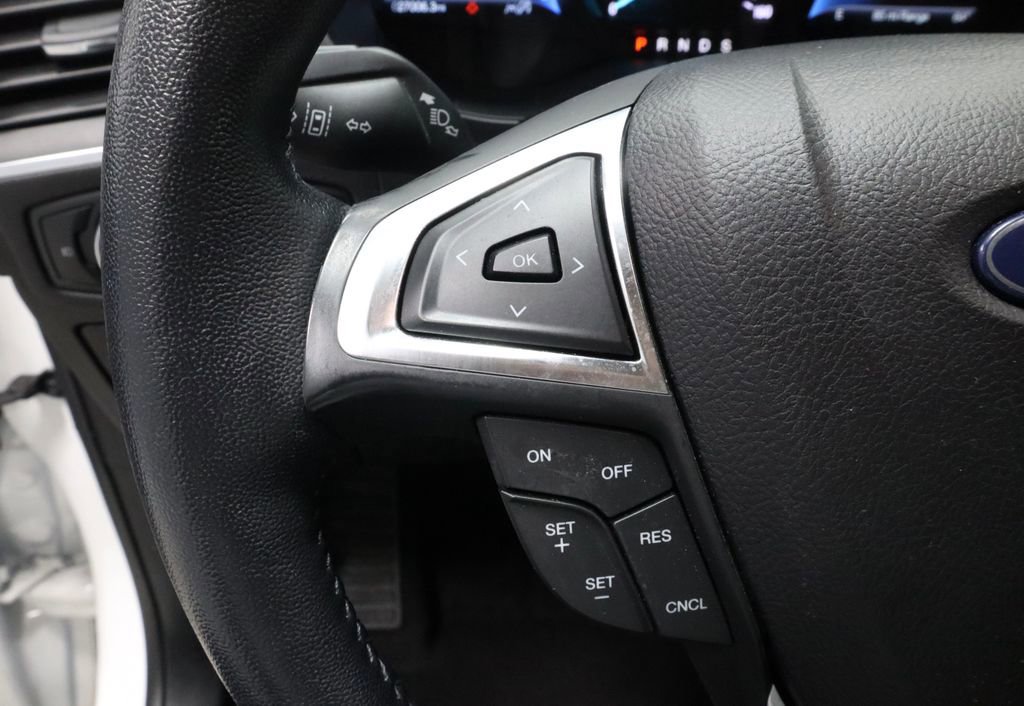 Certified 2023 Ford Edge Titanium AWD/4WD image 28