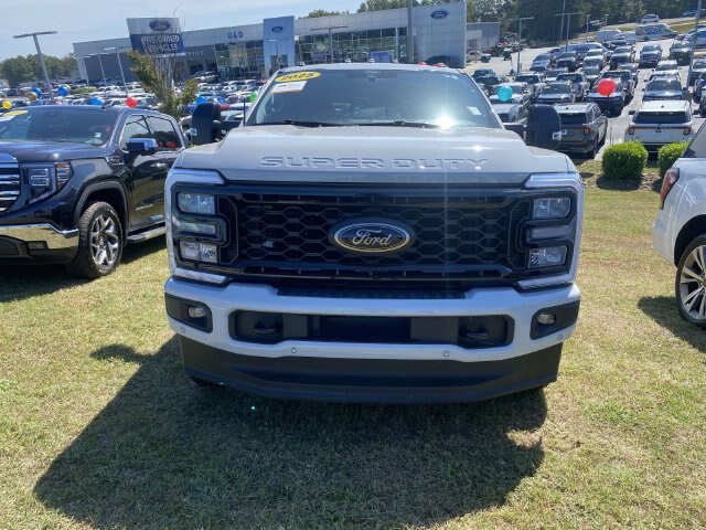 Certified 2025 Ford F250 Lariat w/ Lariat Ultimate Package AWD/4WD image 2
