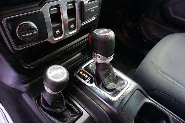 Used 2022 Jeep Wrangler Willys image 19