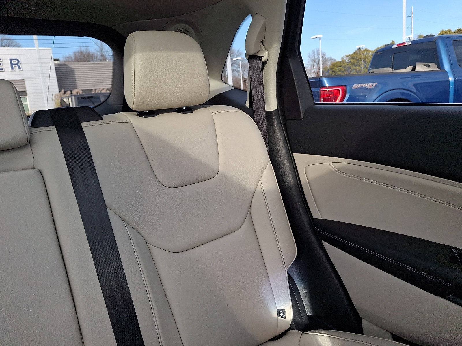 Certified 2019 Ford Edge Titanium w/ Cold Weather Package image 20