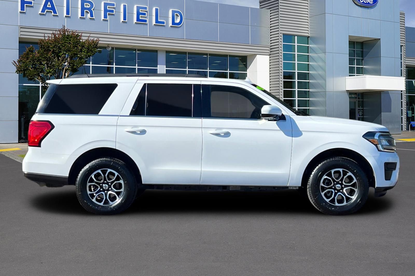 Certified 2022 Ford Expedition XLT image 9