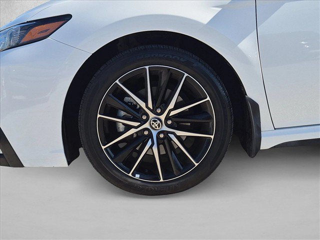 Used 2024 Toyota Camry SE AWD/4WD image 23