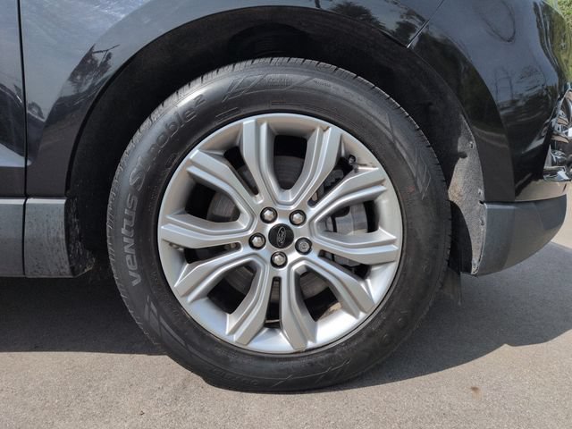 Certified 2023 Ford Edge Titanium AWD/4WD image 13
