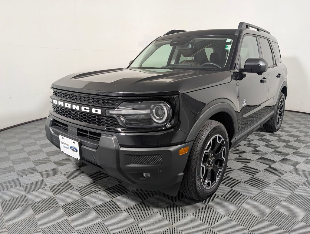 Certified 2025 Ford Bronco Sport Outer Banks w/ Outer Banks Tech Package+ AWD/4WD image 4