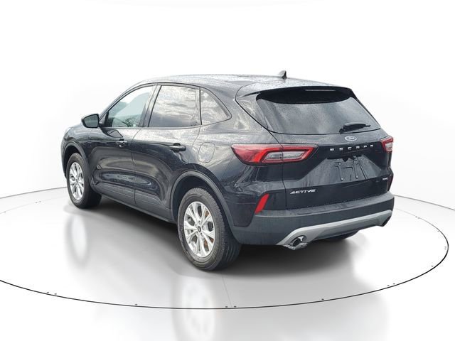 Certified 2025 Ford Escape Active image 2