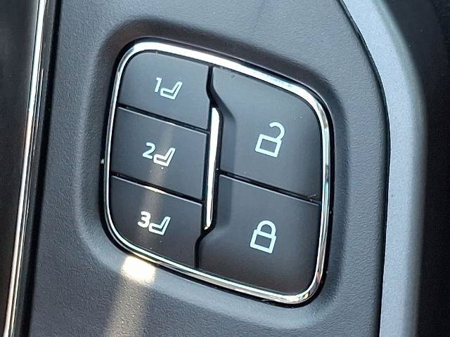 Certified 2024 Ford F250 Lariat w/ Lariat Ultimate Package AWD/4WD image 29