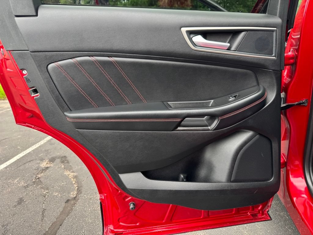 Certified 2024 Ford Edge ST-Line AWD/4WD image 26