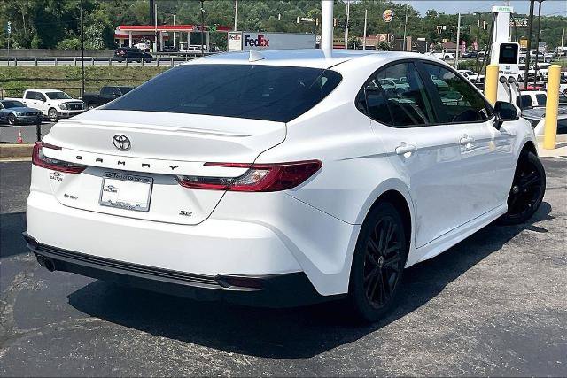 Used 2025 Toyota Camry SE w/ Convenience Package FWD image 13