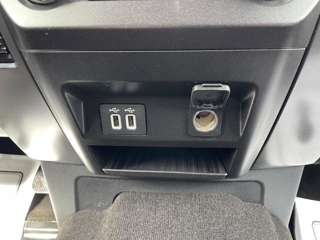 Certified 2019 Ford F150 XLT w/ Equipment Group 302A Luxury AWD/4WD image 26