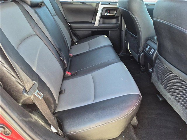 Used 2022 Toyota 4Runner SR5 Premium w/ Moonroof Package AWD/4WD image 21