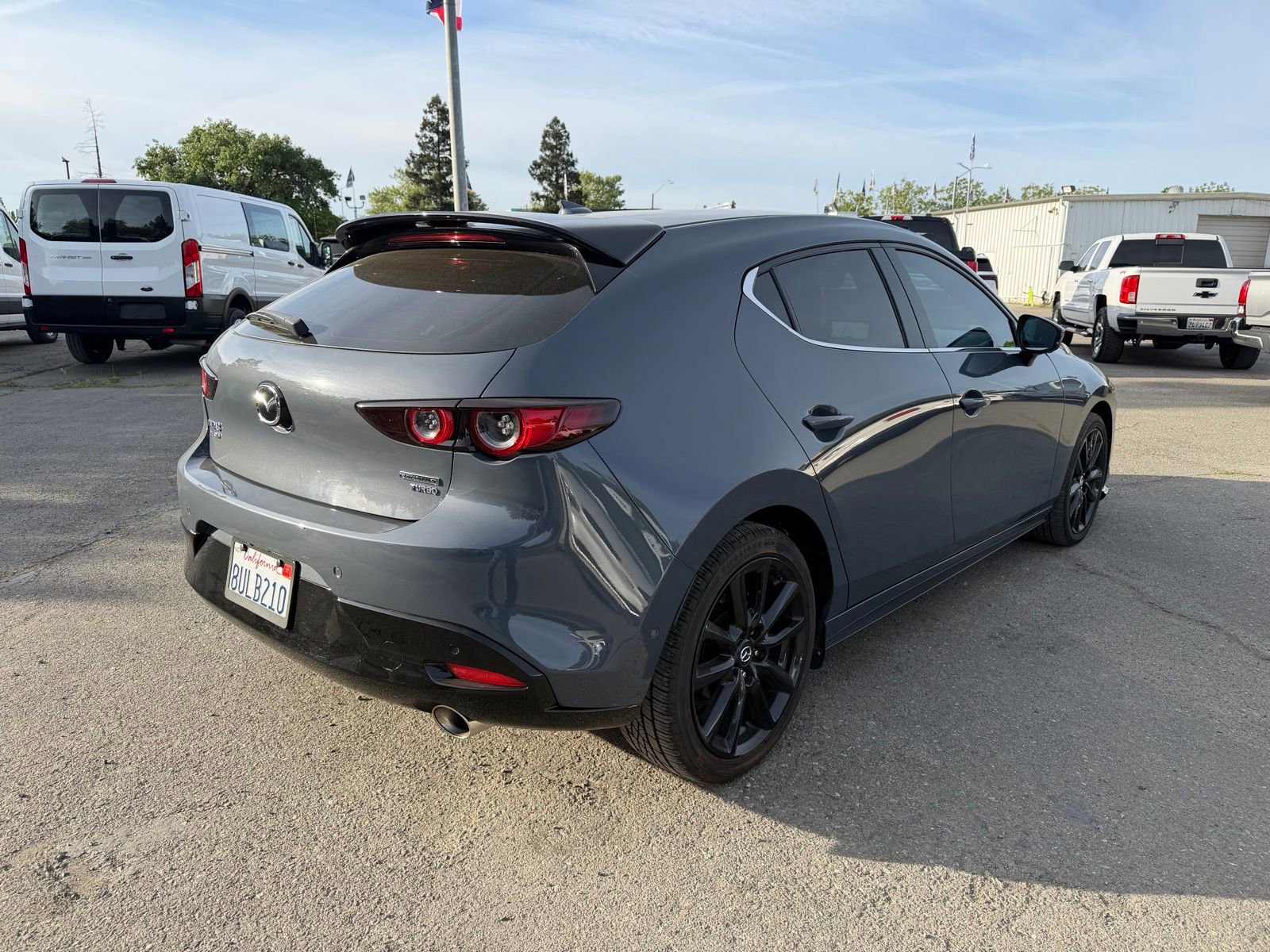 Used 2021 MAZDA MAZDA3 Hatchback w/Premium Plus Pkg image 5