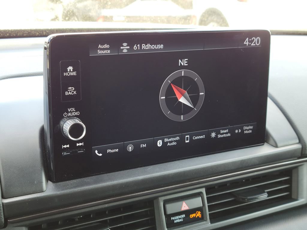 Used 2025 Honda Pilot TrailSport image 28