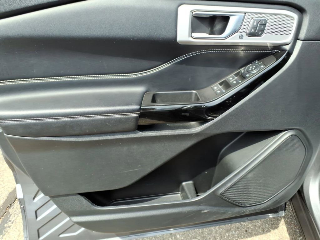 Certified 2022 Ford Explorer ST w/ Equipment Group 401A AWD/4WD image 15