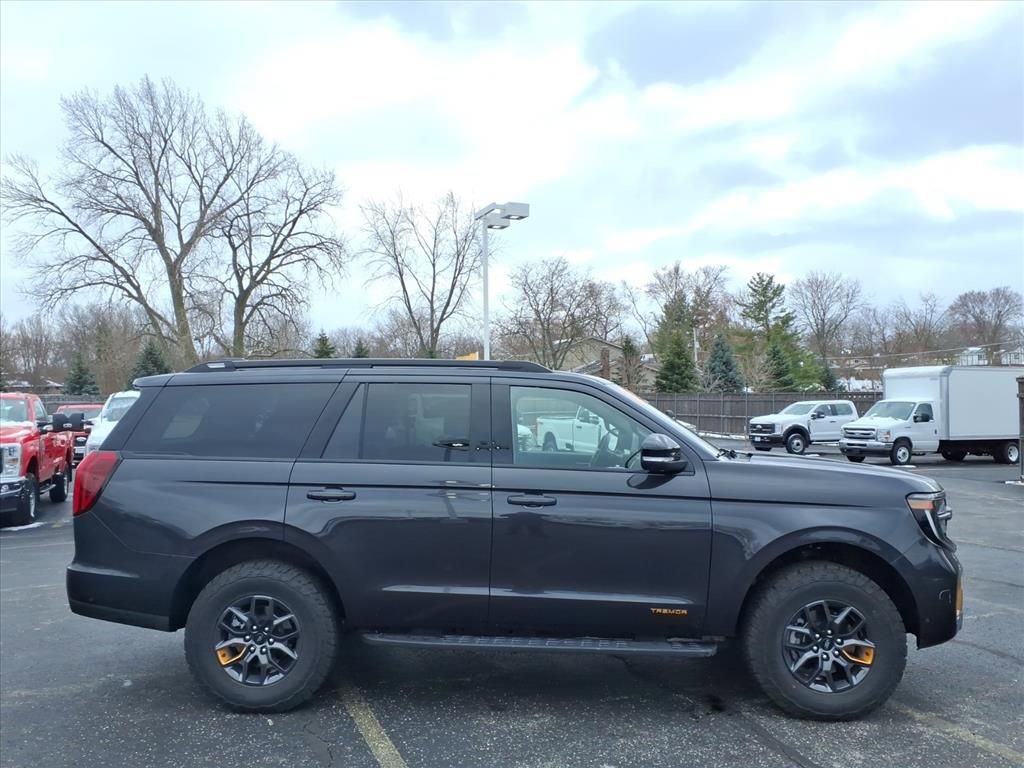 Certified 2025 Ford Expedition Tremor image 8