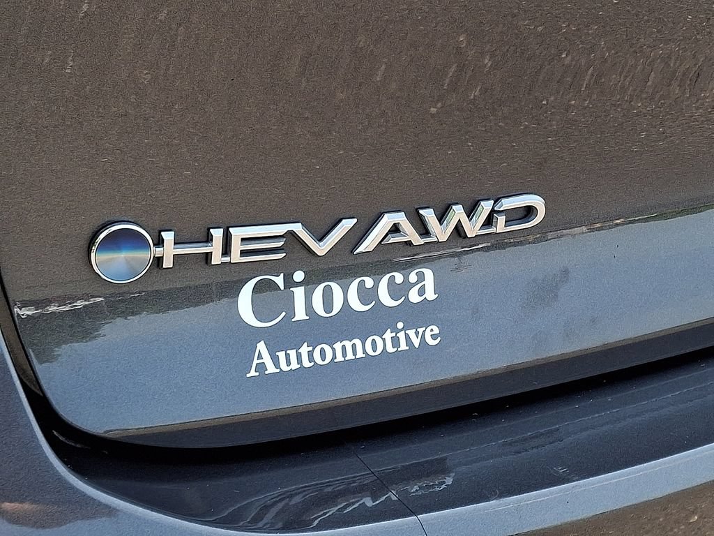 Used 2024 Toyota Crown AWD/4WD image 28