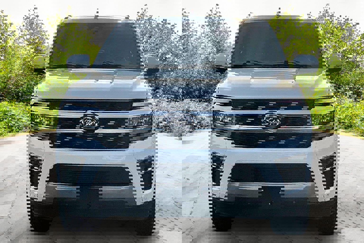 Certified 2024 Ford Expedition Limited image 3