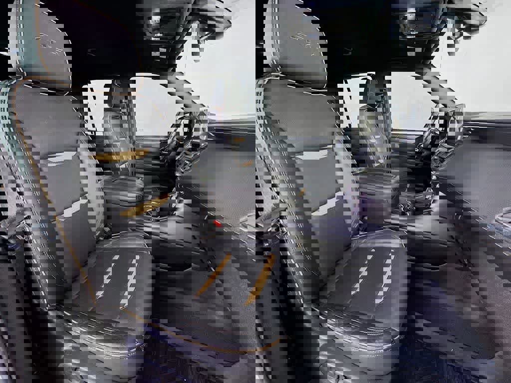 Used 2021 GMC Yukon AT4 image 18