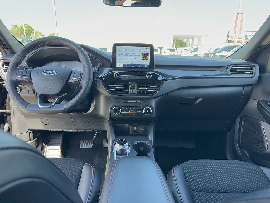 Certified 2025 Ford Escape ST-Line FWD image 27