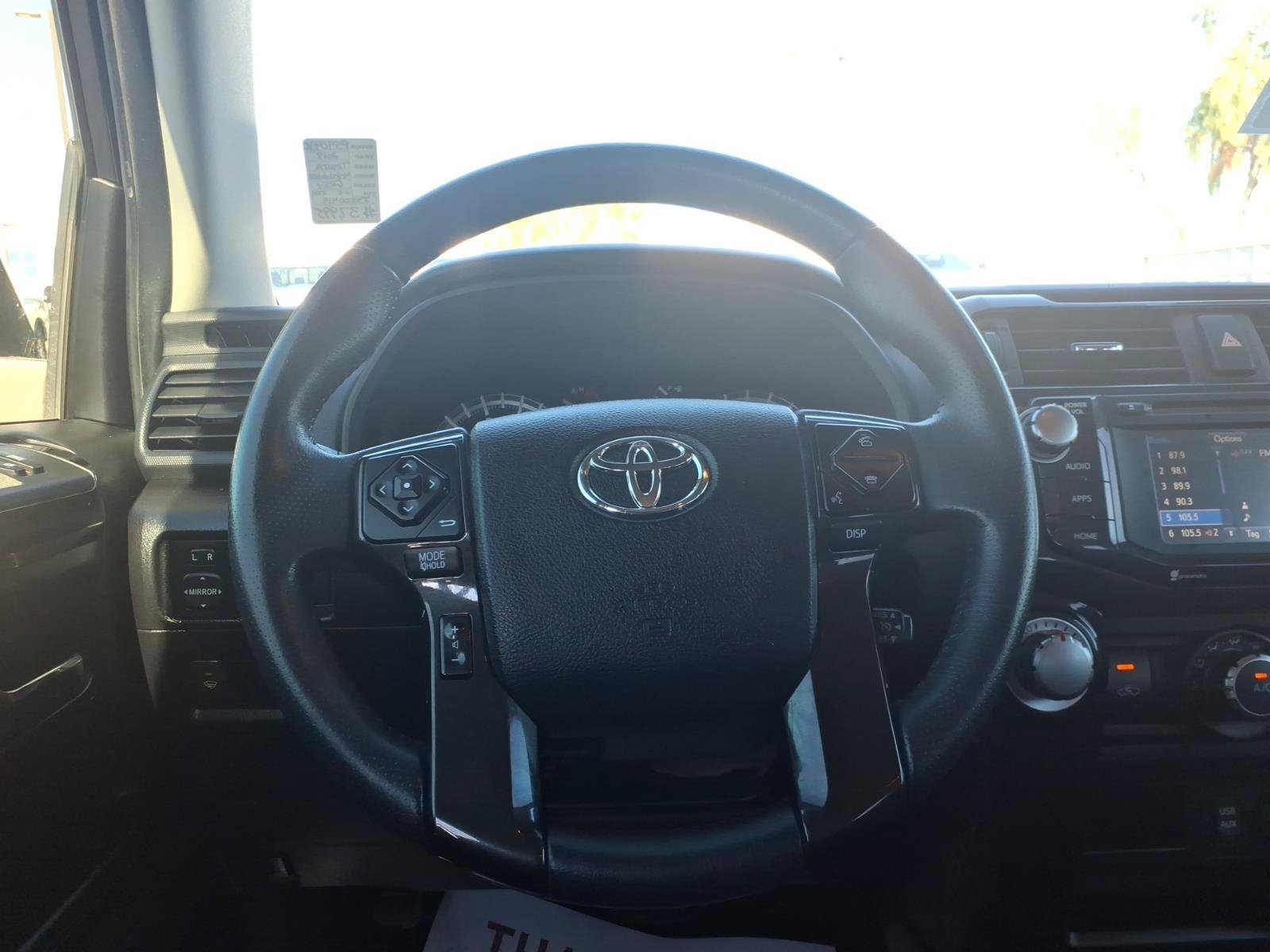 Used 2018 Toyota 4Runner TRD Off-Road AWD/4WD image 19