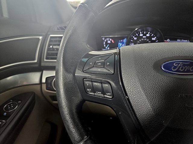 Certified 2017 Ford Explorer XLT w/ Equipment Group 202A FWD image 23