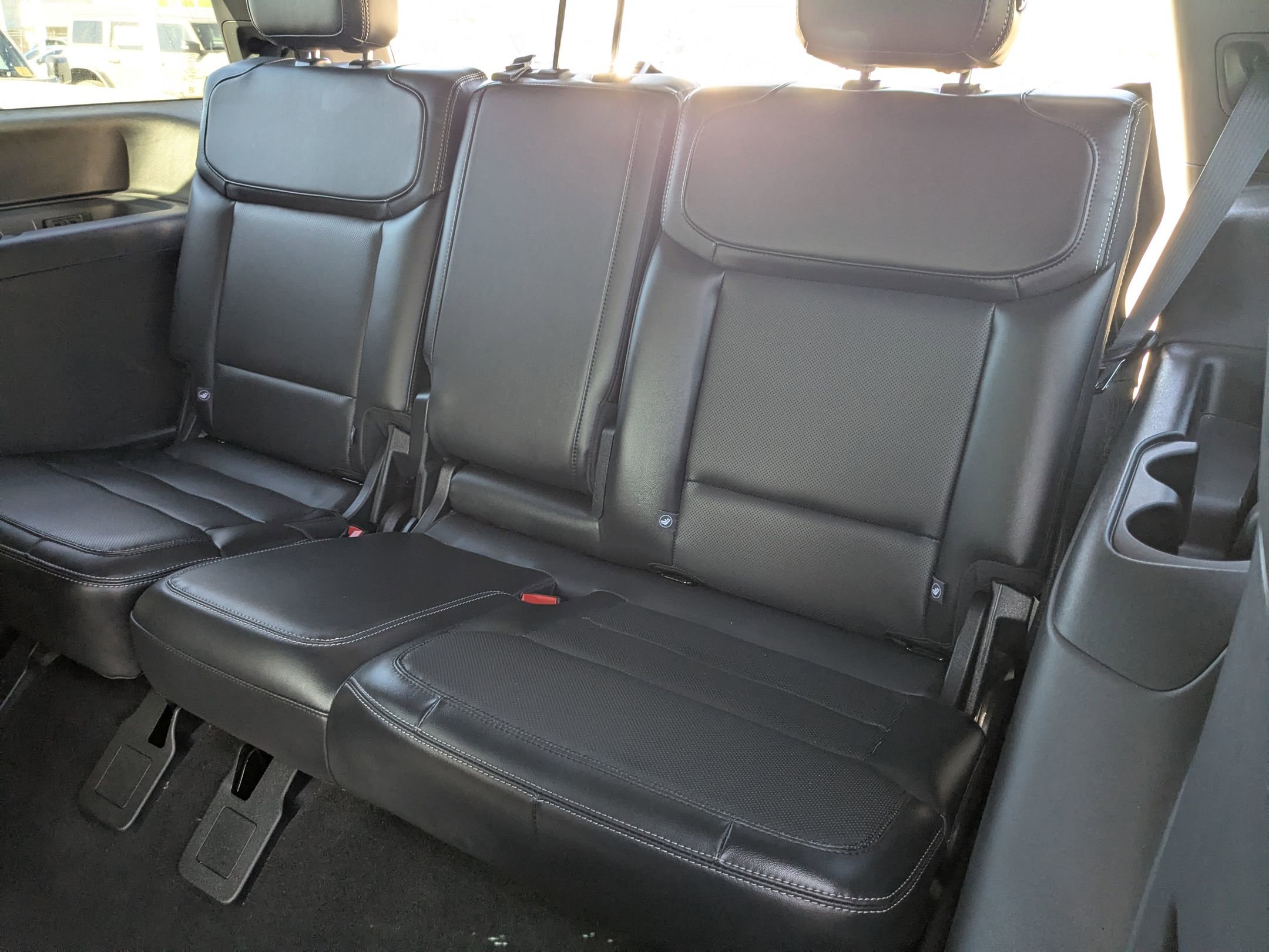 Certified 2025 Ford Expedition Platinum w/ Stealth Performance Package AWD/4WD image 33
