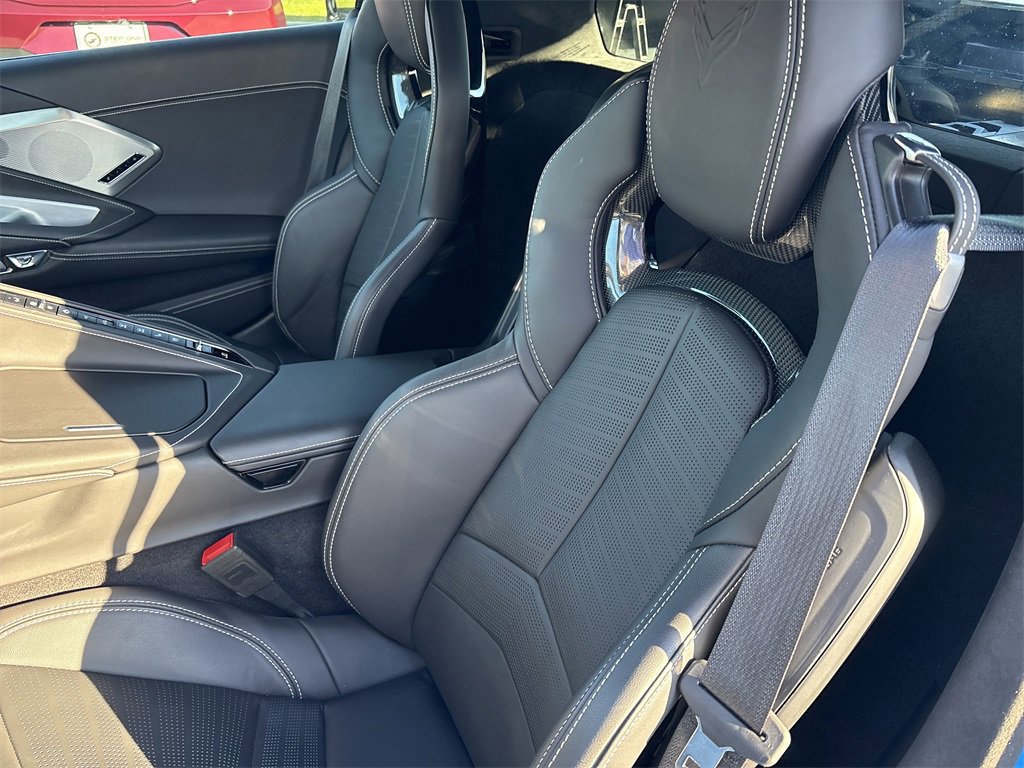 Used 2024 Chevrolet Corvette Stingray image 10