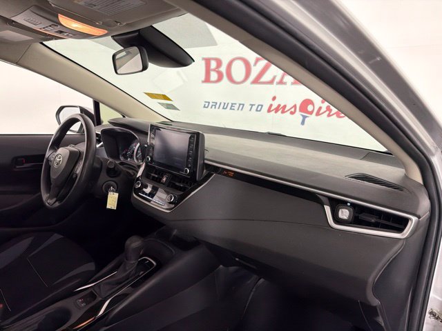 Used 2022 Toyota Corolla LE FWD image 33
