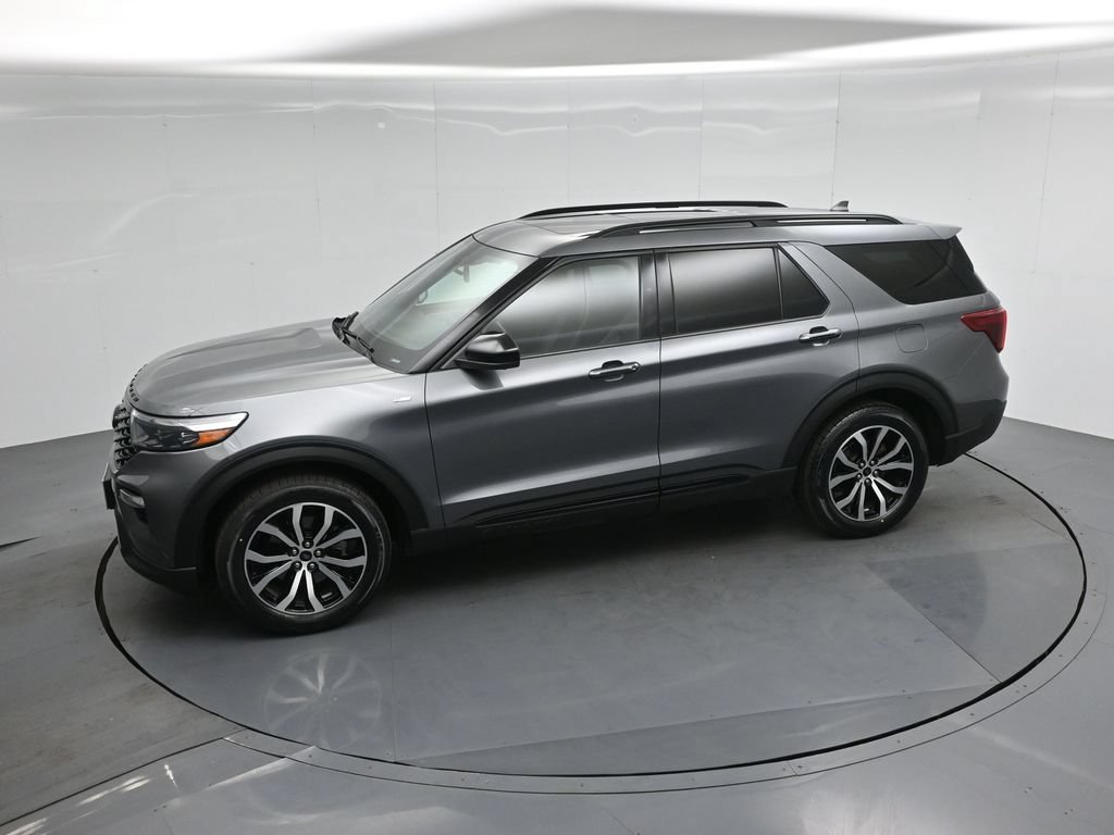 Certified 2022 Ford Explorer ST-Line w/ Class IV Trailer Tow Package AWD/4WD image 41