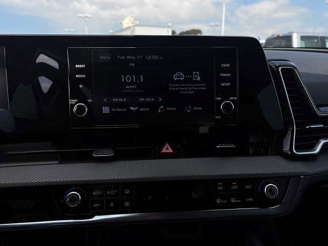Used 2023 Kia Sportage LX image 17