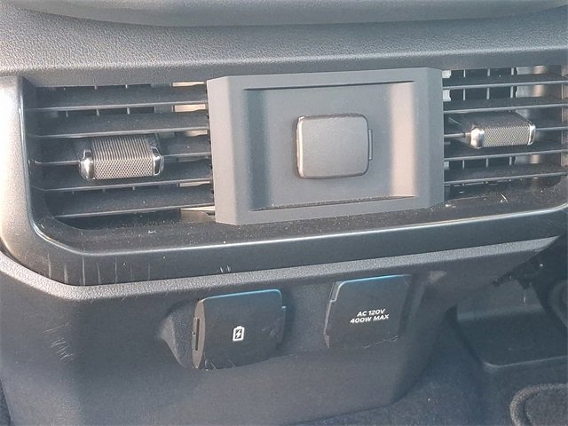 Certified 2023 Ford F150 XLT w/ Equipment Group 302A High image 11