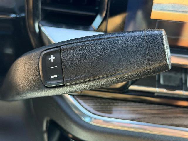 Used 2023 Chevrolet Silverado 1500 LT AWD/4WD image 19