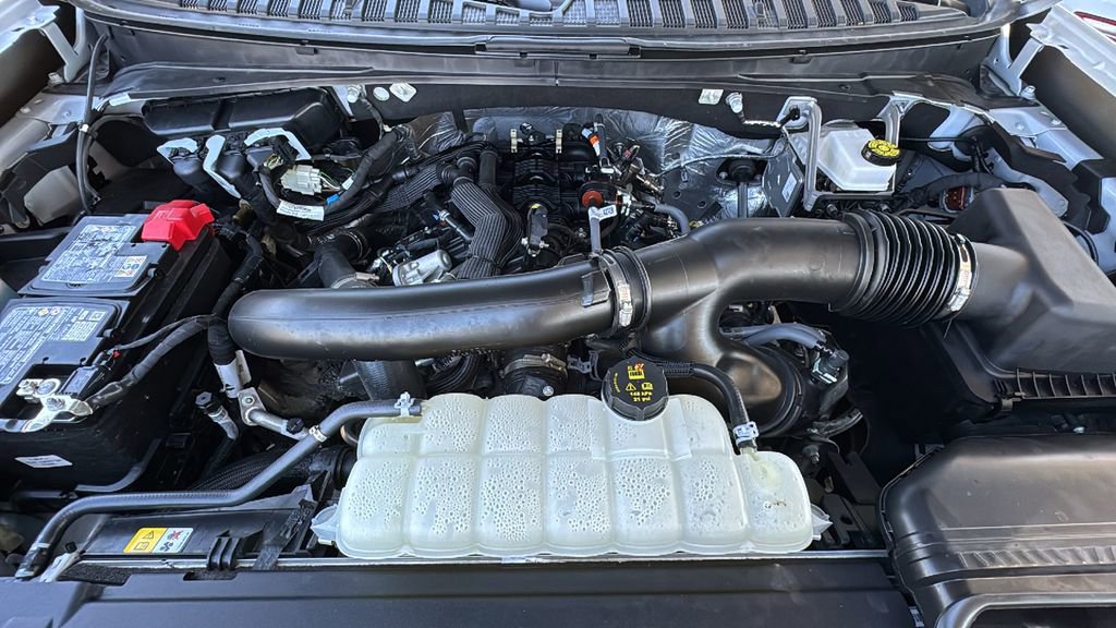 Certified 2025 Ford Expedition Platinum image 27