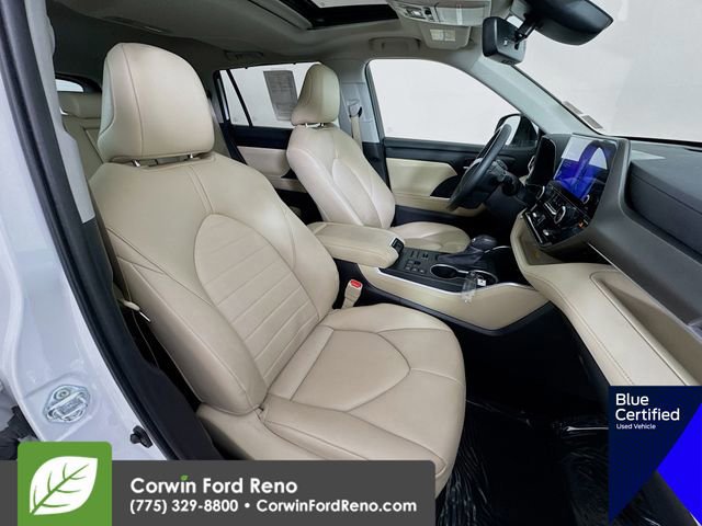 Used 2023 Toyota Highlander XLE image 32