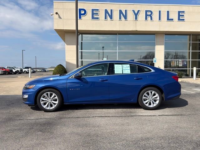 Used 2023 Chevrolet Malibu LT image 2