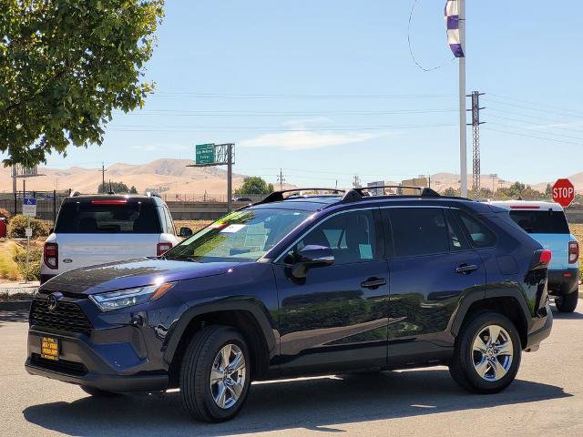 Used 2022 Toyota RAV4 XLE w/ XLE Grade Weather Package AWD/4WD image 7
