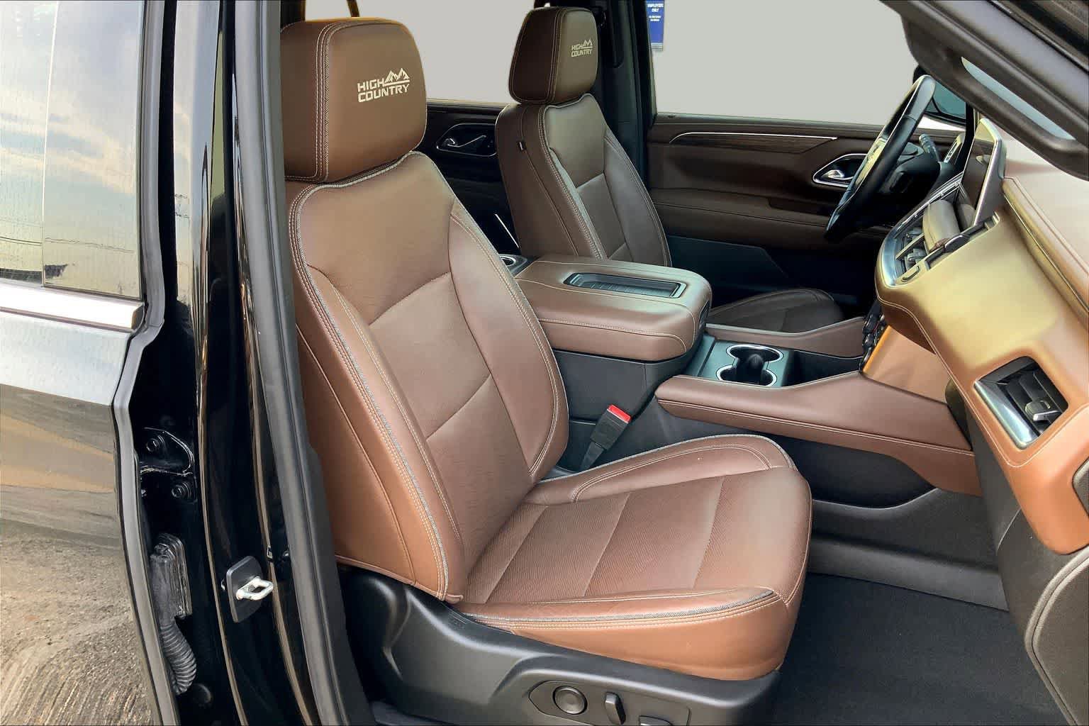 Used 2021 Chevrolet Tahoe High Country RWD image 9