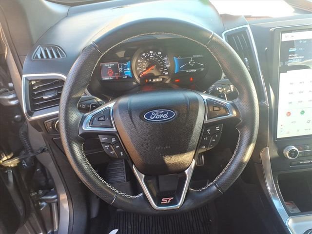 Certified 2022 Ford Edge ST image 17