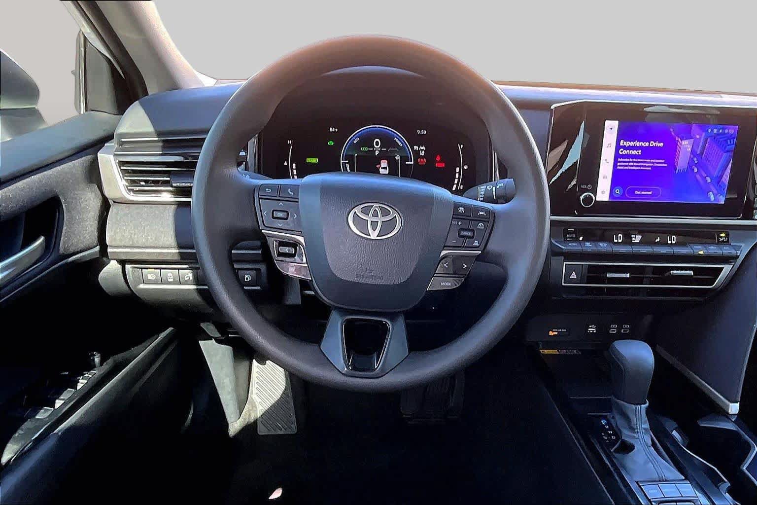 Used 2025 Toyota Camry LE FWD image 6