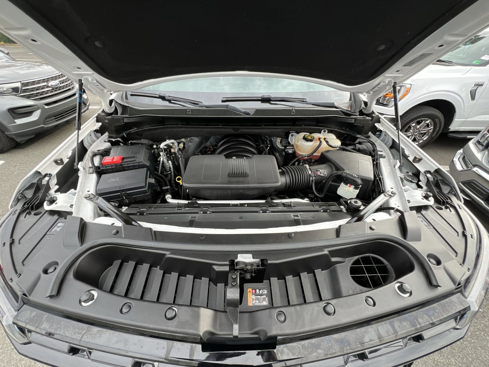 Used 2023 Chevrolet Tahoe Z71 w/ Luxury Package image 28