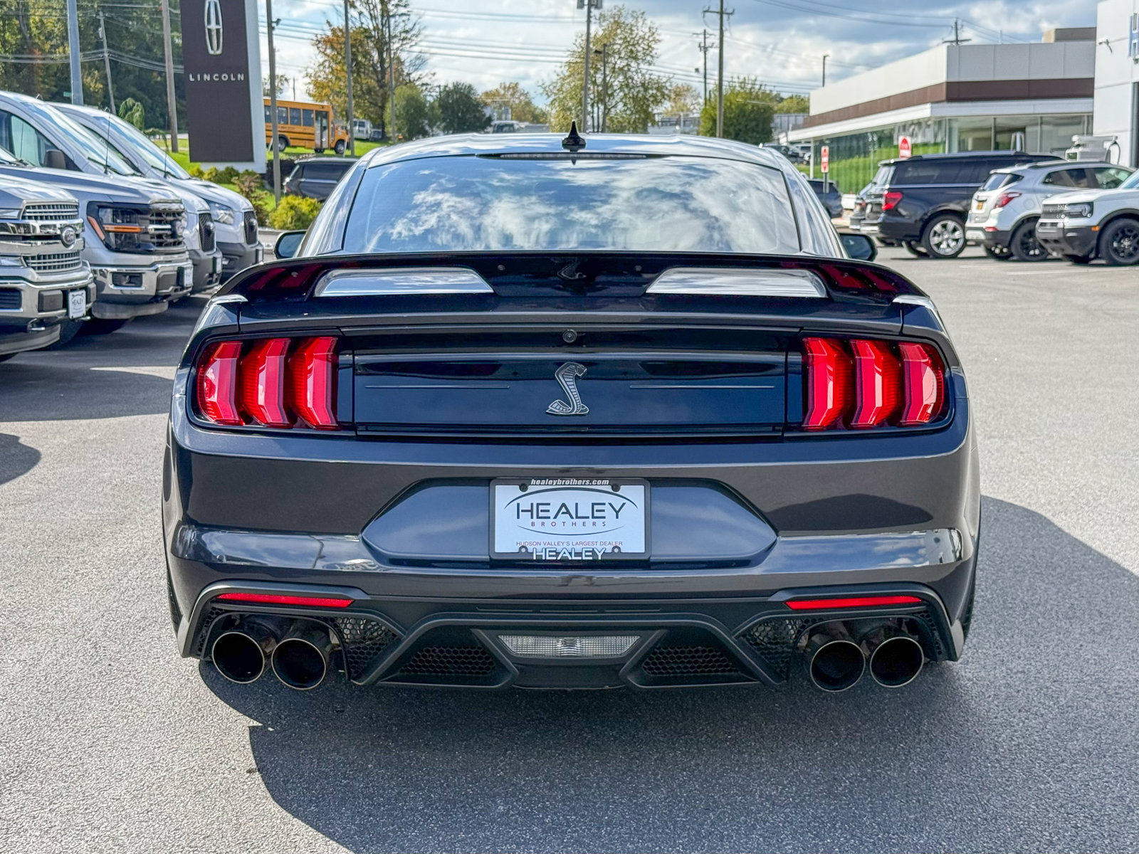 Certified 2022 Ford Mustang Shelby GT500 w/ Technology Package RWD image 5