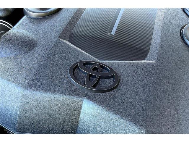 Used 2021 Toyota 4Runner TRD Off-Road AWD/4WD image 33