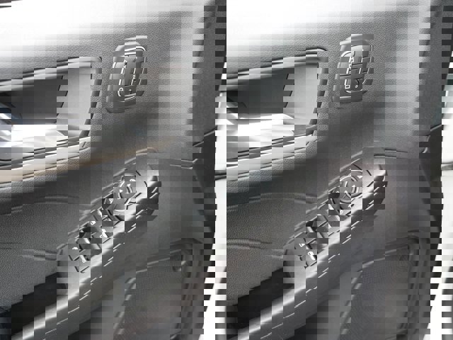 Certified 2022 Ford Escape SEL w/ Technology Package image 16