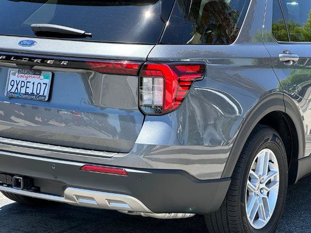 Certified 2026 Ford Explorer Active w/ Active Comfort Package RWD image 8