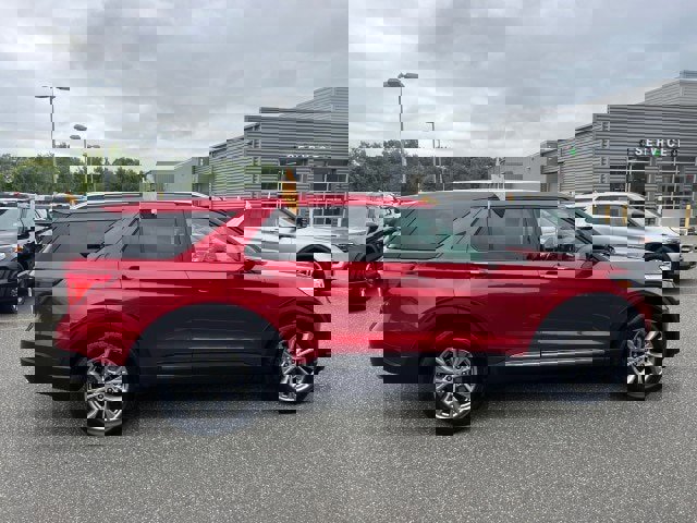 Certified 2022 Ford Explorer Limited w/ Equipment Group 301A image 5