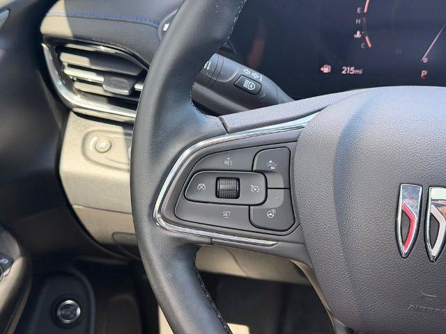 Used 2025 Buick Envista Sport Touring w/ Convenience I Package FWD image 15